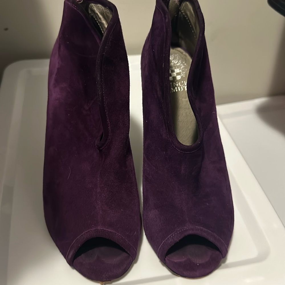 Vince Camino purple suede
